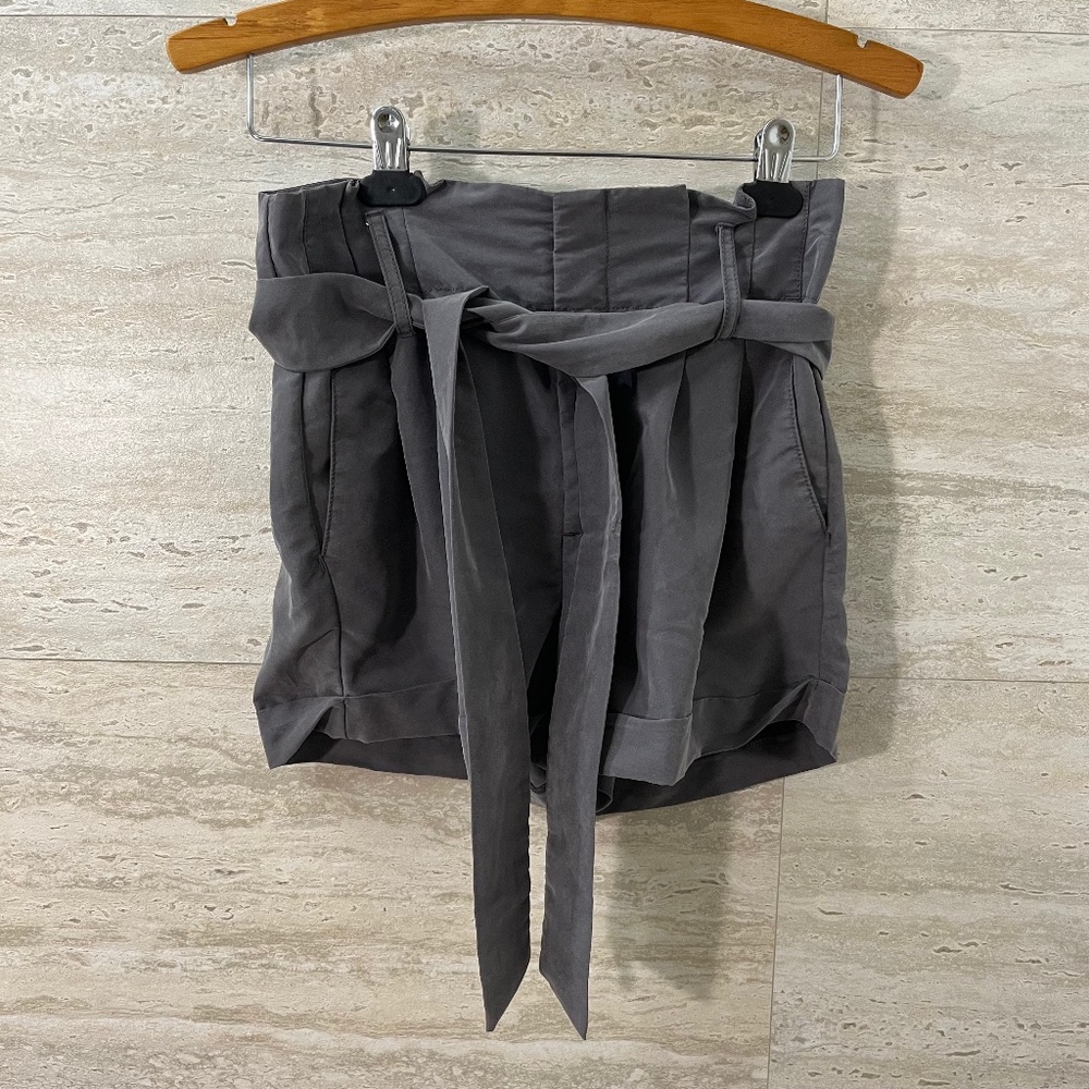 American Eagle Gray Short Pants Size 0